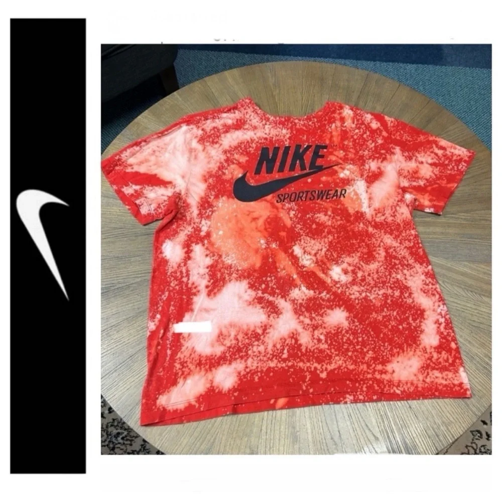 Nike tee fabulous